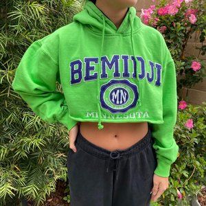 Bemidji Minnesota Light Green Cropped Pullover Hoodie Size L